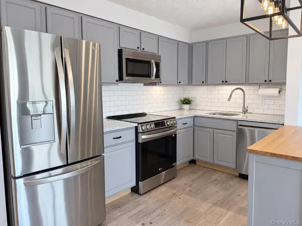 260 Beach 81st ST #3D, Rockaway Beach, NY 11693
