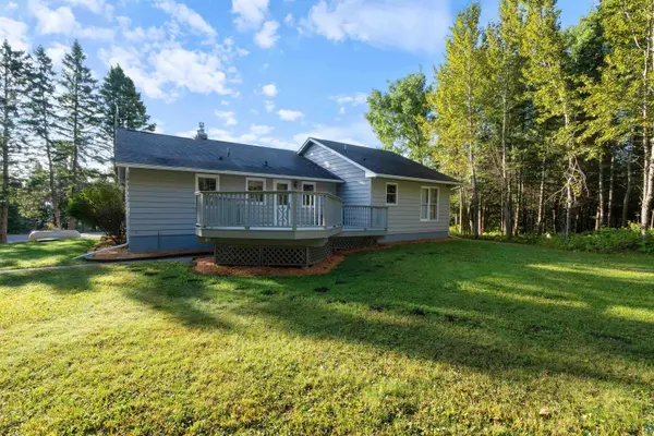 5845 North Shore Dr, Duluth, MN 55804