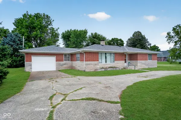 50 Terrell DR, Pittsboro, IN 46167