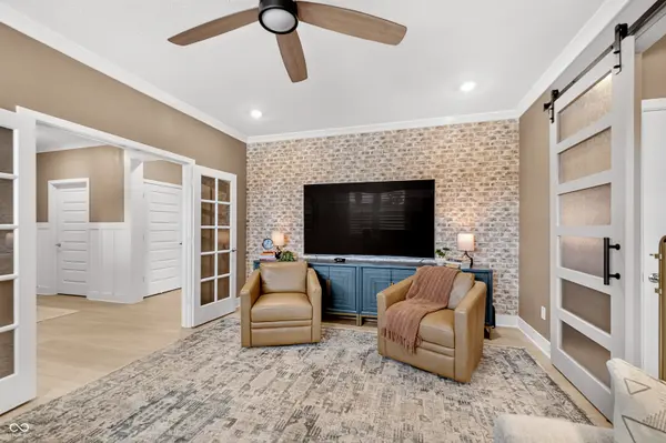 5048 Foxley Park LN, Avon, IN 46123