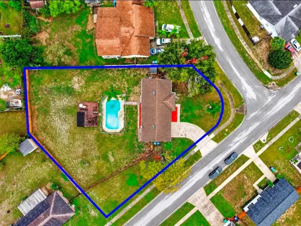 3106 KNIGHTSBRIDGE RD, Orlando, FL 32818