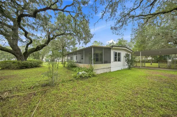 15470 NE HIGHWAY 314, Silver Springs, FL 34488