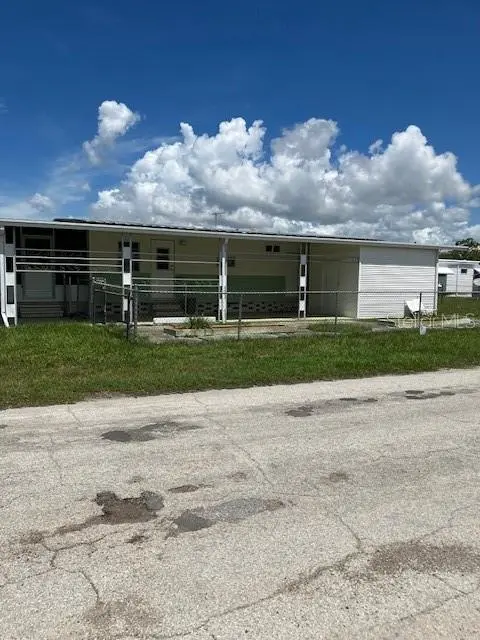 2326 LEMUR DR, Holiday, FL 34690