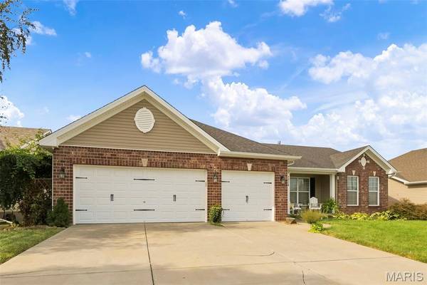 1516 Wainscott DR, O'fallon, MO 63366