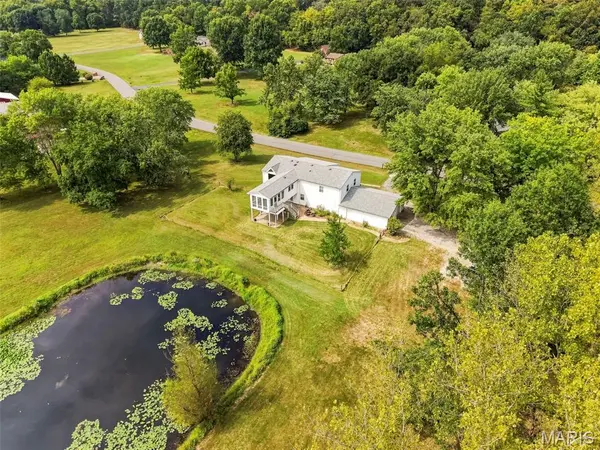 301 Bridle Path LN, O'fallon, MO 63366