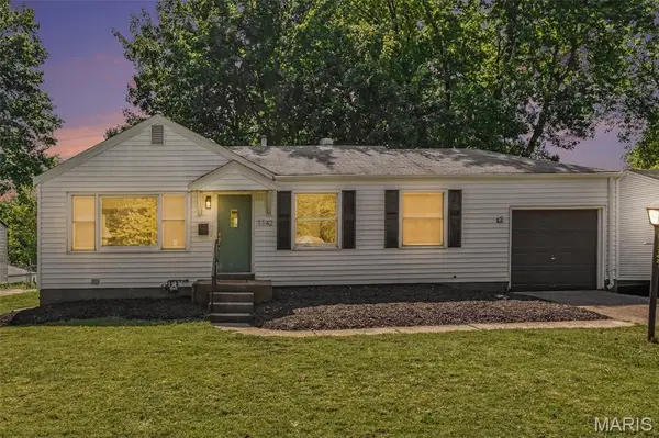 1142 Laire DR, St Louis, MO 63137