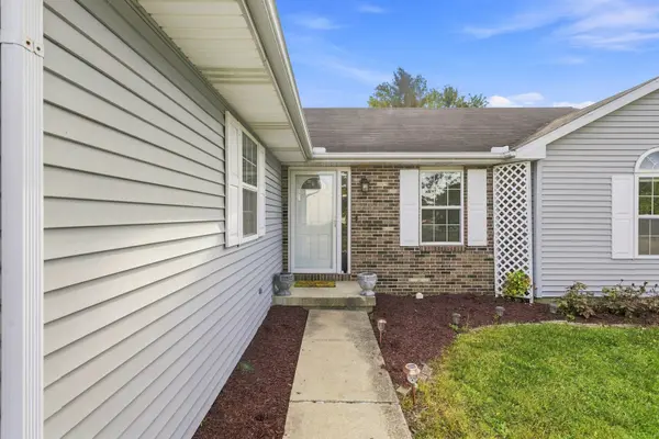 602 Brittany DR, Champaign, IL 61822