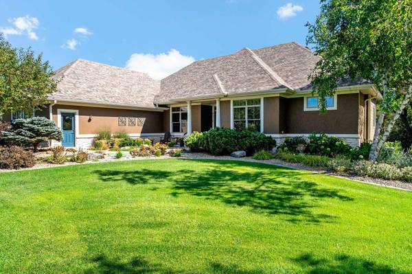9576 51st ST N, Lake Elmo, MN 55042