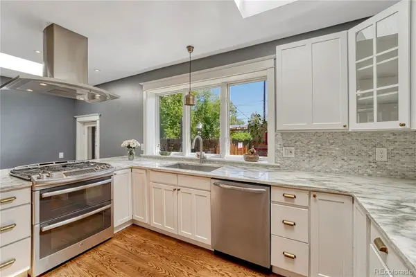 2552 N Emerson ST, Denver, CO 80205