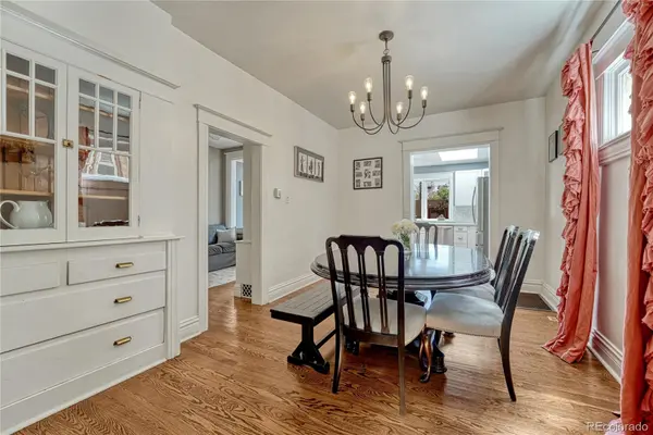2552 N Emerson ST, Denver, CO 80205