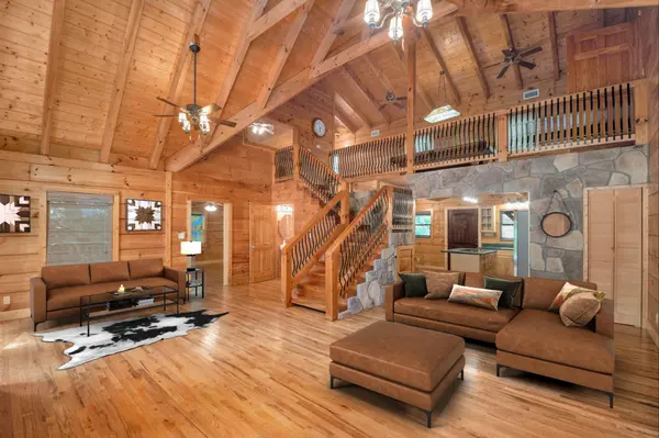 168 Tree Frog Lane, Benton, TN 37307