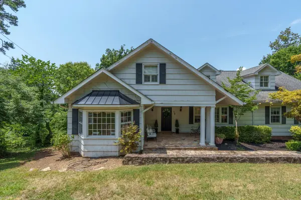 16 Minnekahda Place, Chattanooga, TN 37405