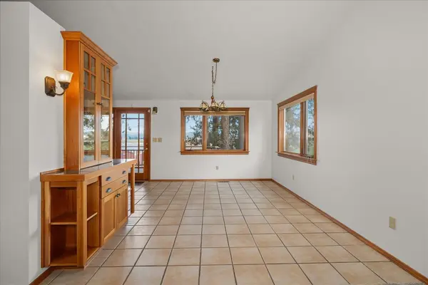 12504 N Fairview Rd, Mead, WA 99021