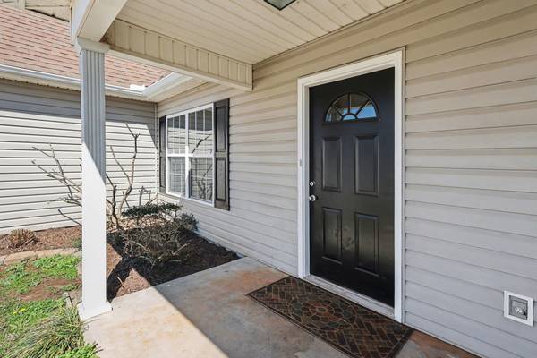 1 Long Pond CT, Greer, SC 29651