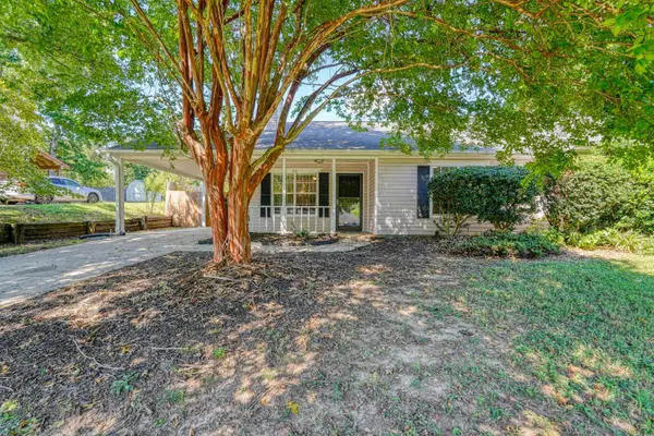 66 Sweetbriar LN, Spartanburg, SC 29301