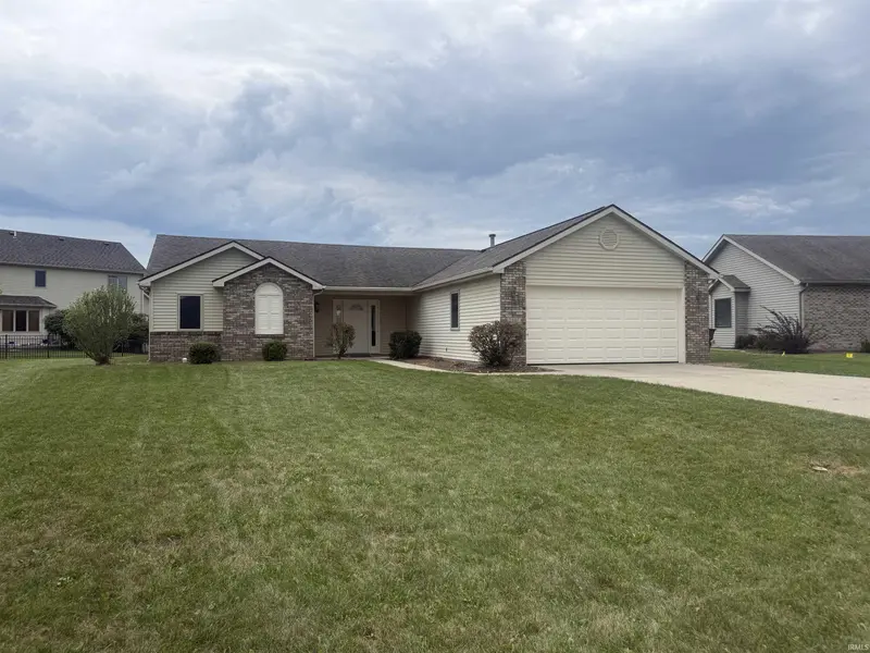 2607 Sassafras CV, Fort Wayne, IN 46818-8956