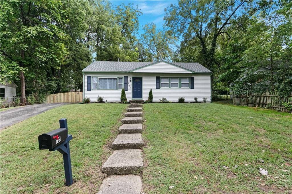 705 N 81st TER, Kansas City, KS 66112