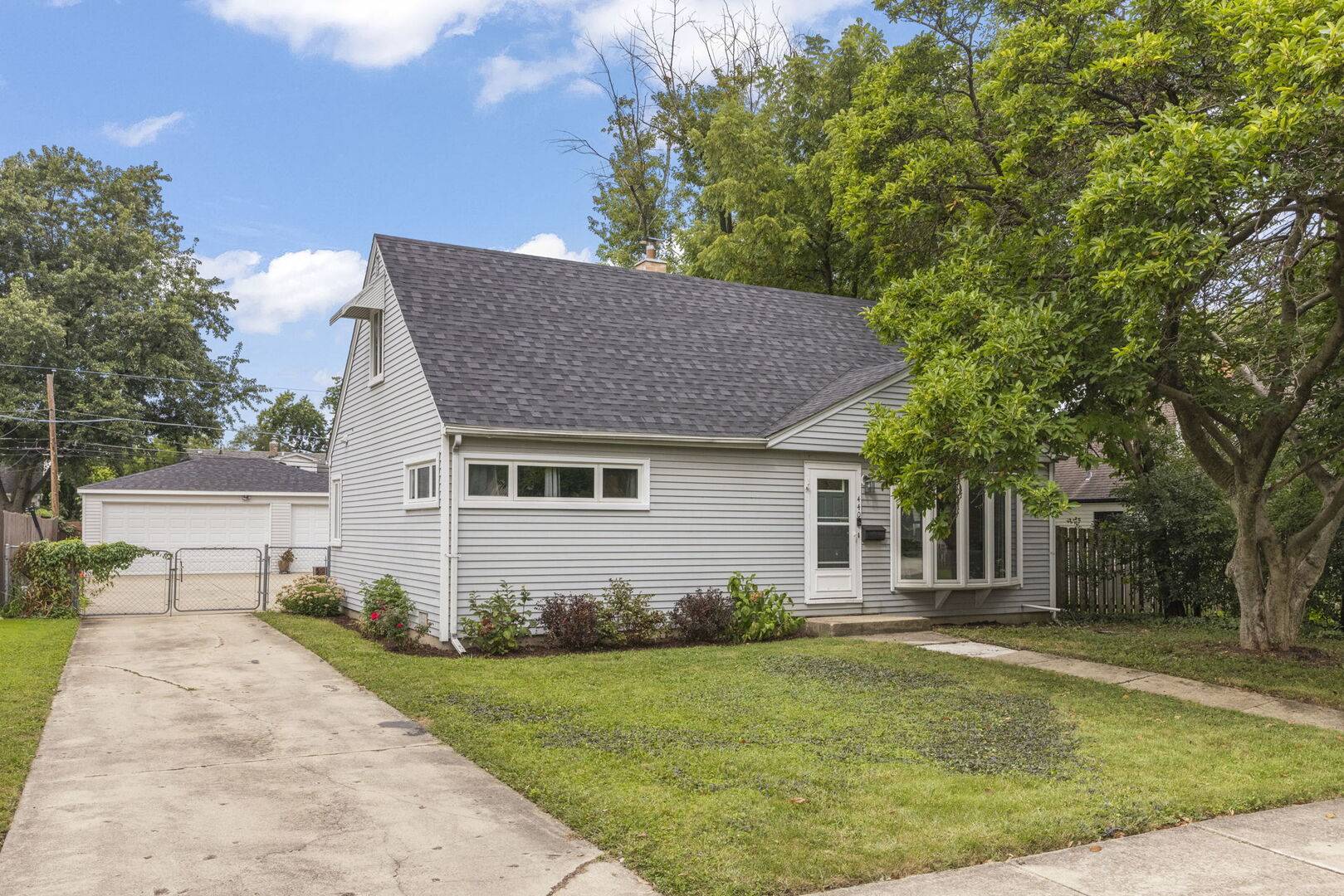 440 N Craig PL, Lombard, IL 60148
