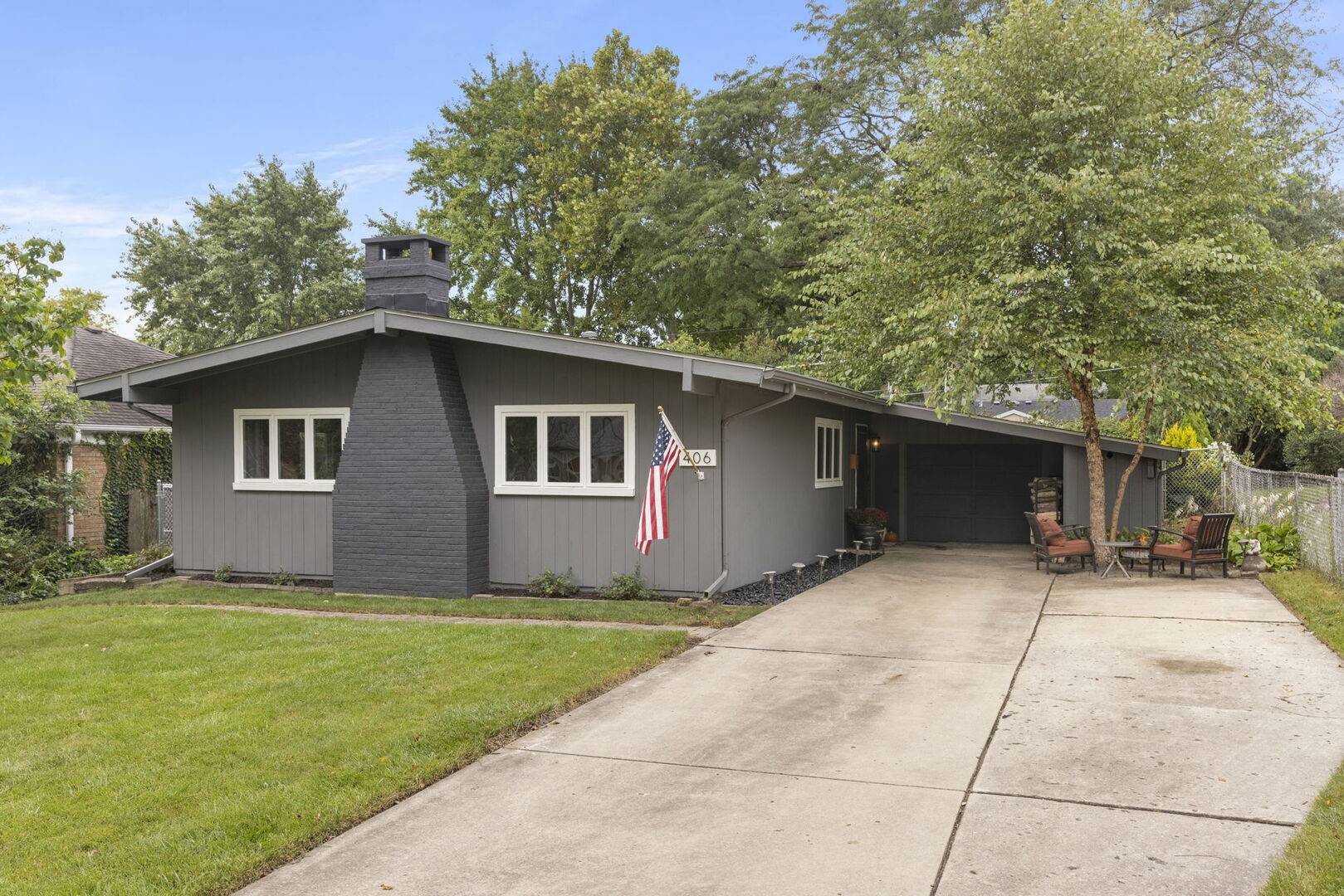 406 S Williston ST, Wheaton, IL 60187