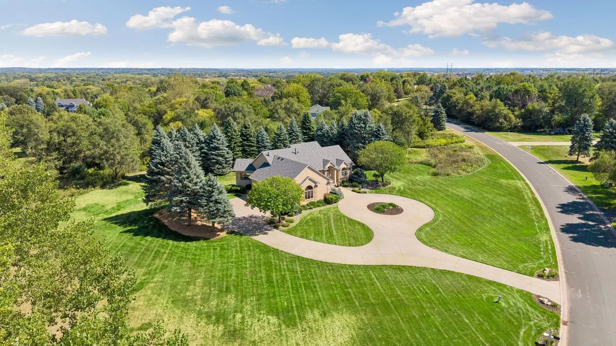755 Jasmine AVE N, Lake Elmo, MN 55042