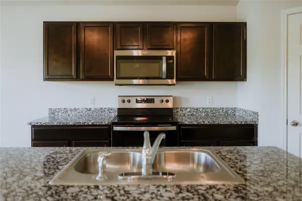 1316 Zetsche CT, Temple, TX 76504