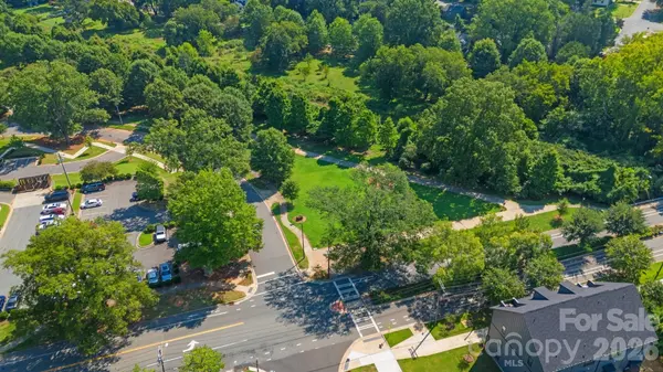 2602 Rozzelles Ferry RD, Charlotte, NC 28208