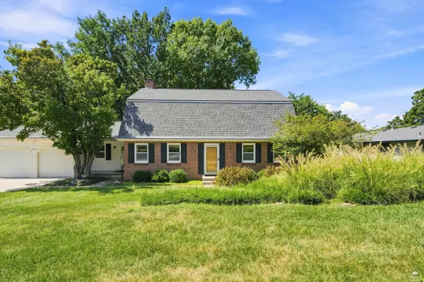 1529 Westwind DR, Manhattan, KS 66503