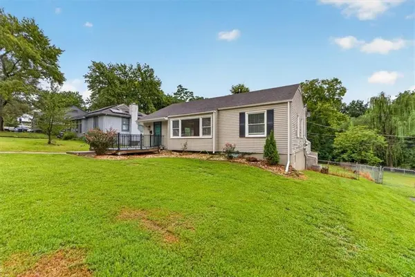 809 E 83rd ST, Kansas City, MO 64131