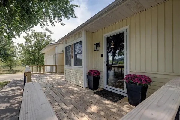 14788 Midway DR, Excelsior Springs, MO 64024