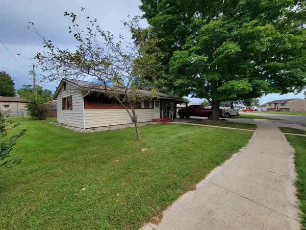 1603 SUNSET CT, Rochester, IN 46975