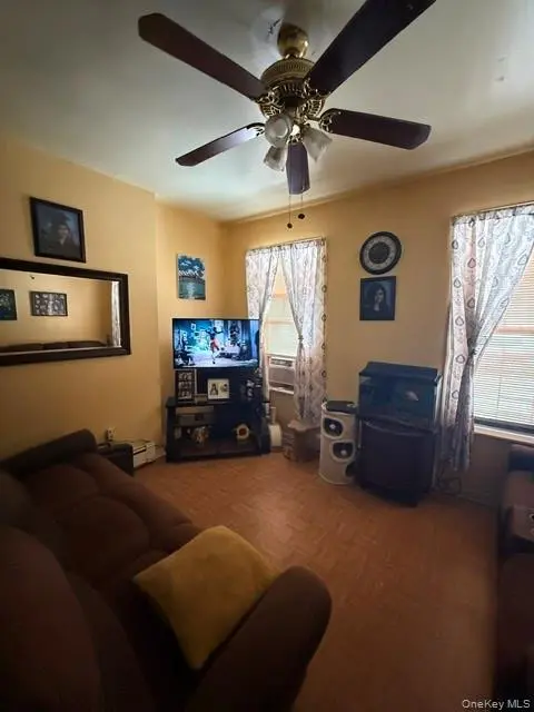31 Lander ST, Newburgh, NY 12550