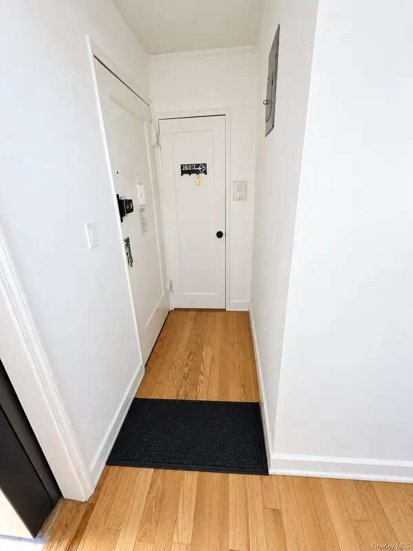 52-02 39th AVE #1A, Woodside, NY 11377