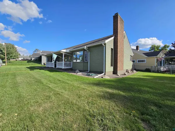 620 S 8 1/2 St, Virginia, MN 55792