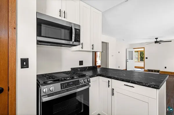 13009 W 2nd St, Duluth, MN 55808