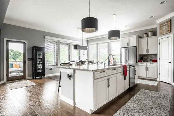 16858 Meadow Wood CT, Noblesville, IN 46062