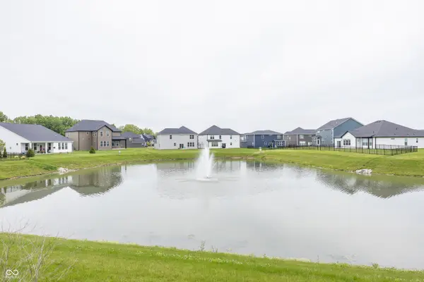6389 Rippling Rock DR, Plainfield, IN 46168