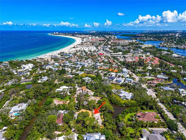 7233 PINE NEEDLE RD, Sarasota, FL 34242