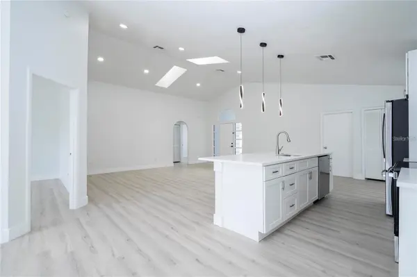 2218 NEWT ST, Orlando, FL 32837