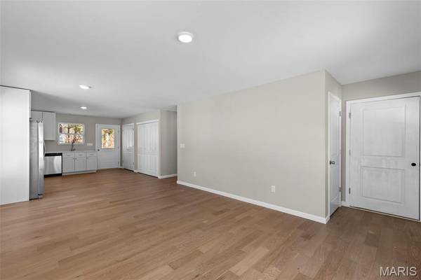 309 E Arlee AVE, St Louis, MO 63125