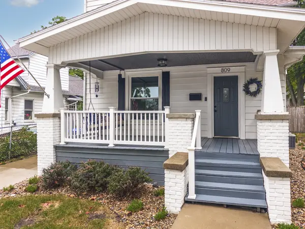 809 N Lee ST, Bloomington, IL 61701