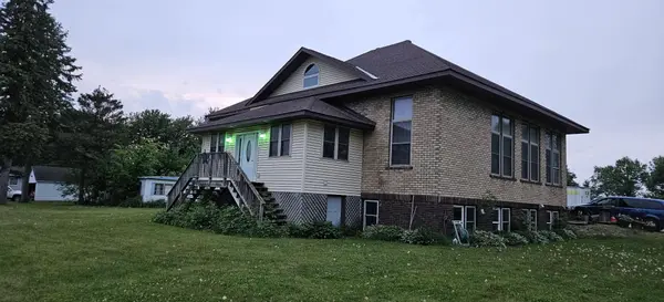 54130 270th ST, Lansing, MN 55912