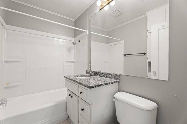 3305 NW 25th ST, Oklahoma City, OK 73107
