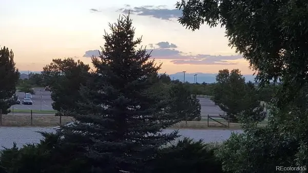 6803 S Liver pool ST, Centennial, CO 80016