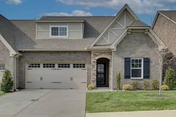 894 Meadowcrest Way, Lebanon, TN 37090