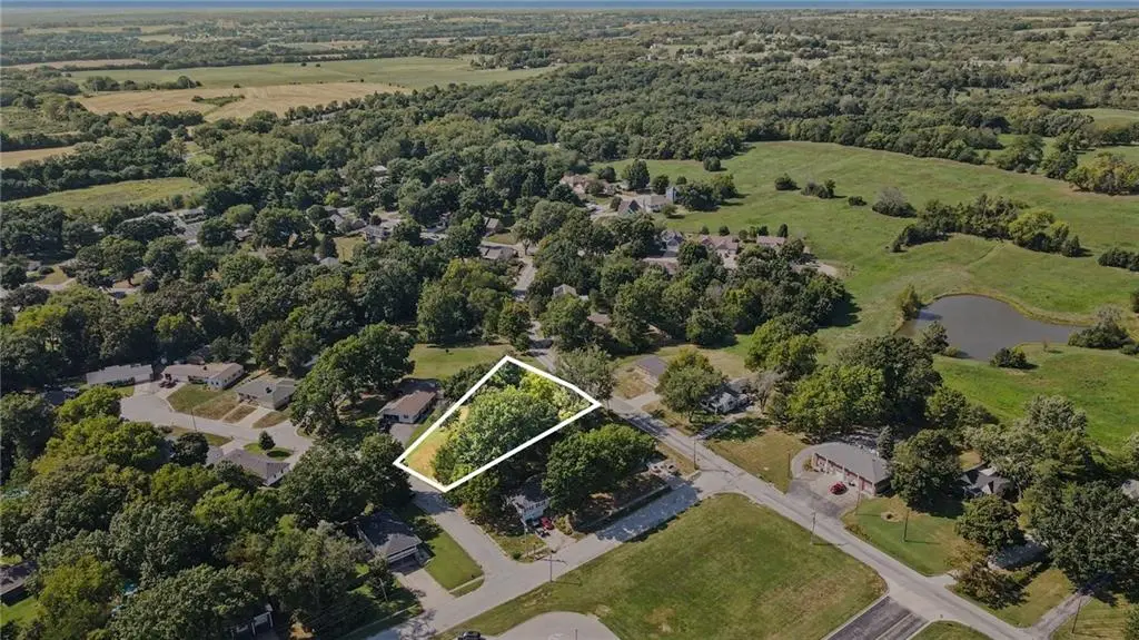 00 Maple DR, Smithville, MO 64089