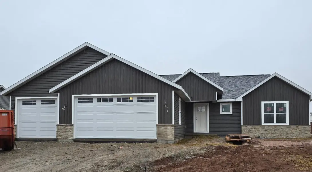 3375 S VAIL LN, Appleton, WI 54915