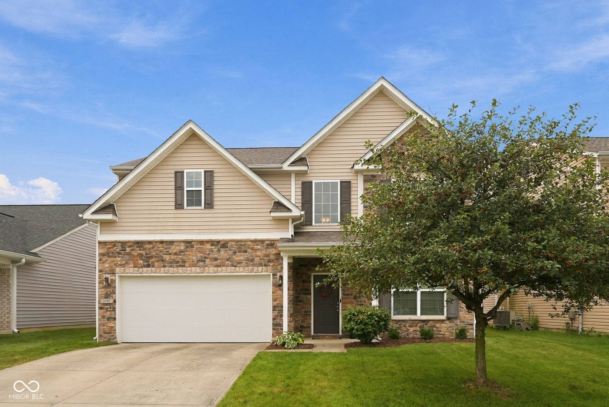 5785 Open Fields DR, Whitestown, IN 46075