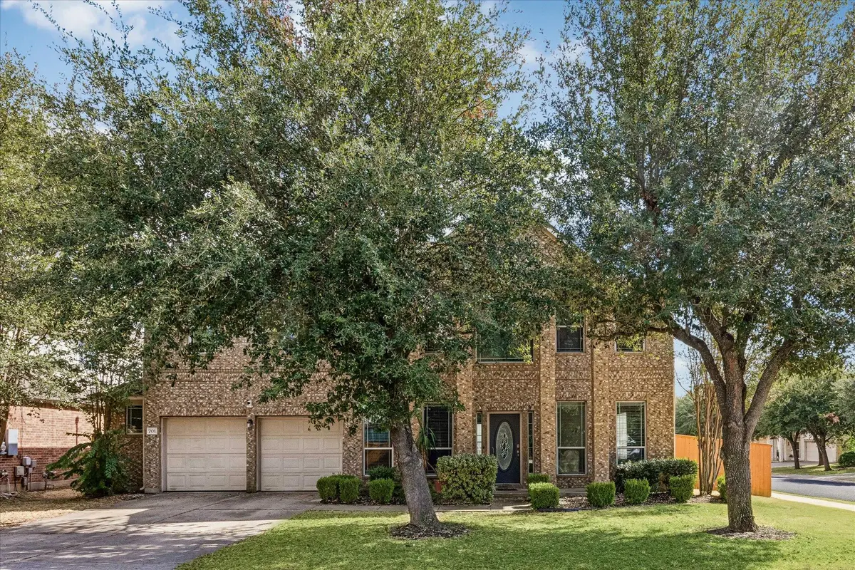 701 Crestwood LN, Round Rock, TX 78665