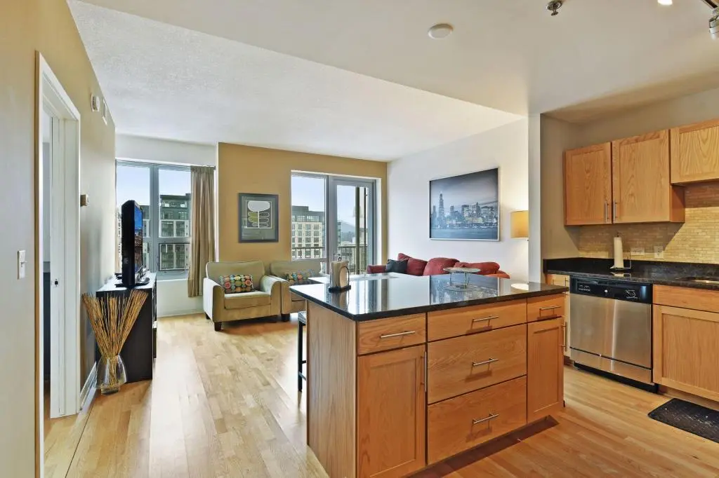 929 Portland Ave #1203, Minneapolis, MN 55404