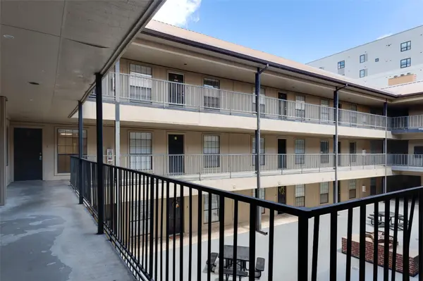 2401 Leon ST #200, Austin, TX 78705